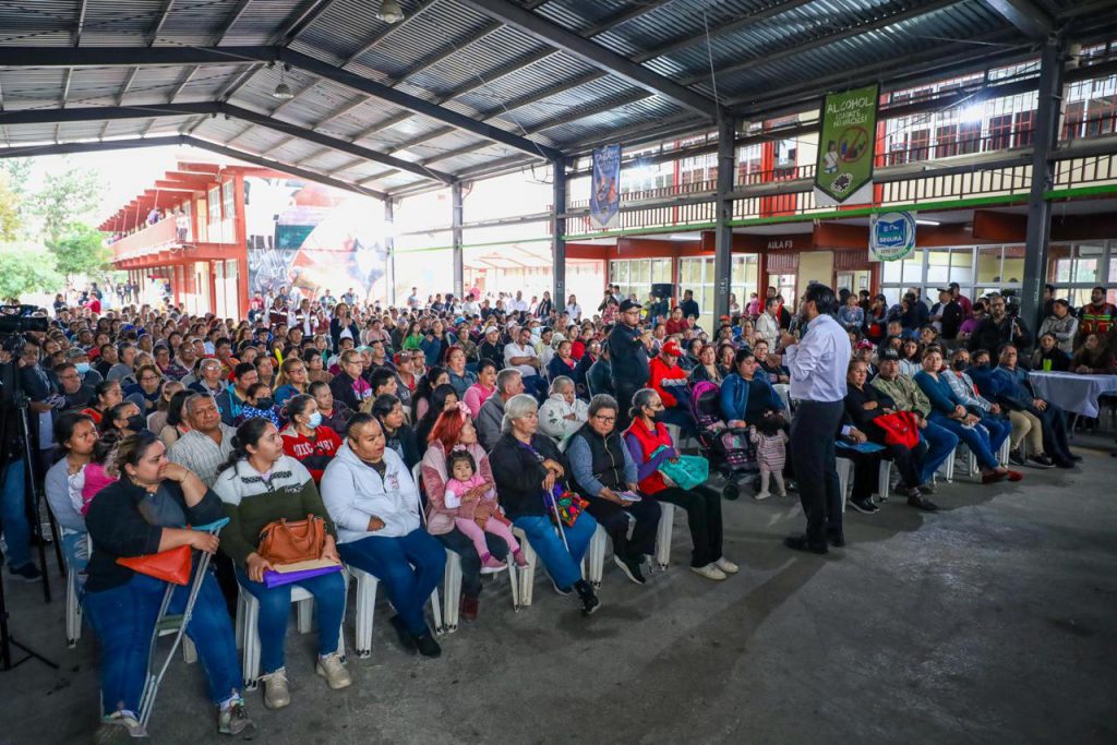 Construye Gobierno de Carlos Peña Ortiz tres aulas en el CETIS 131