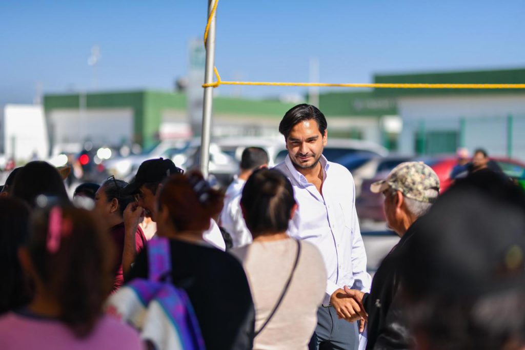 Inauguran y celebran en Balcones pavimentación hidráulica por 7.9 MDP
