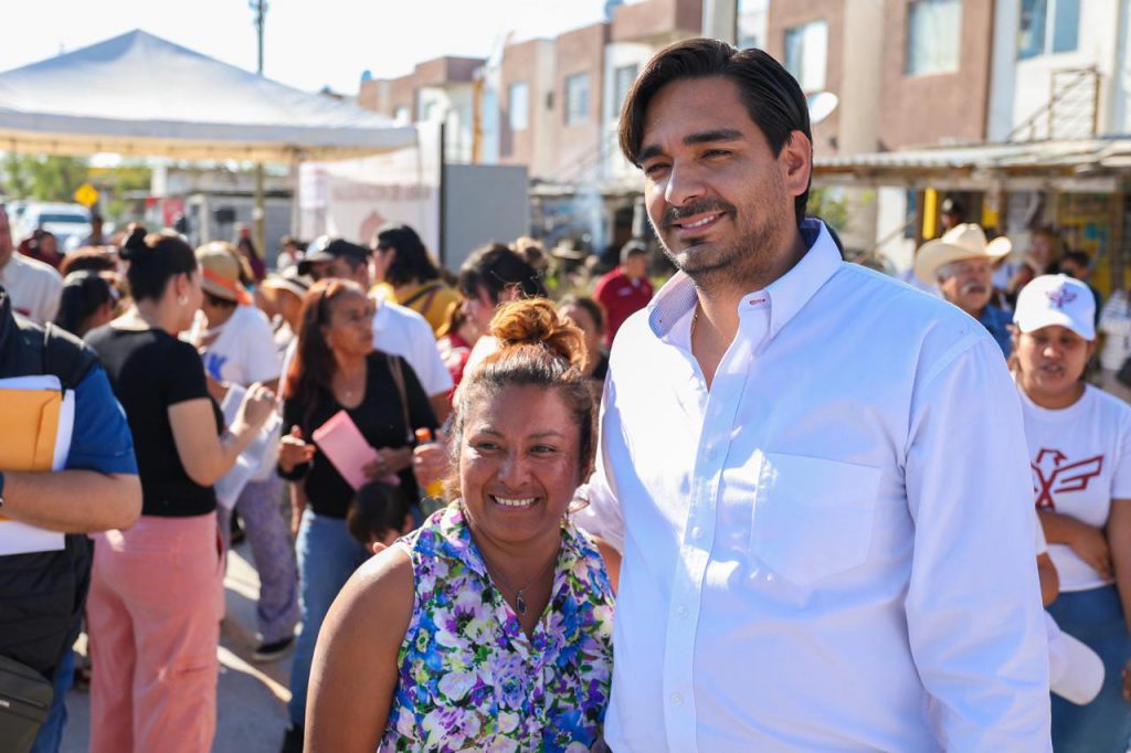 Inauguran y celebran en Balcones pavimentación hidráulica por 7.9 MDP