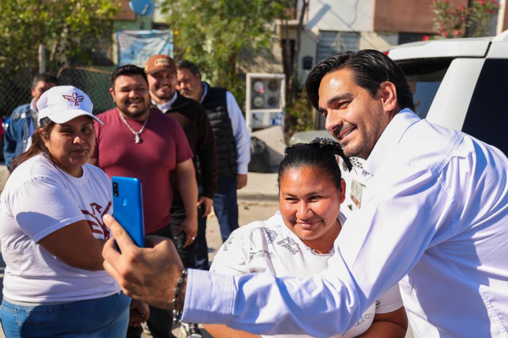 Inauguran y celebran en Balcones pavimentación hidráulica por 7.9 MDP
