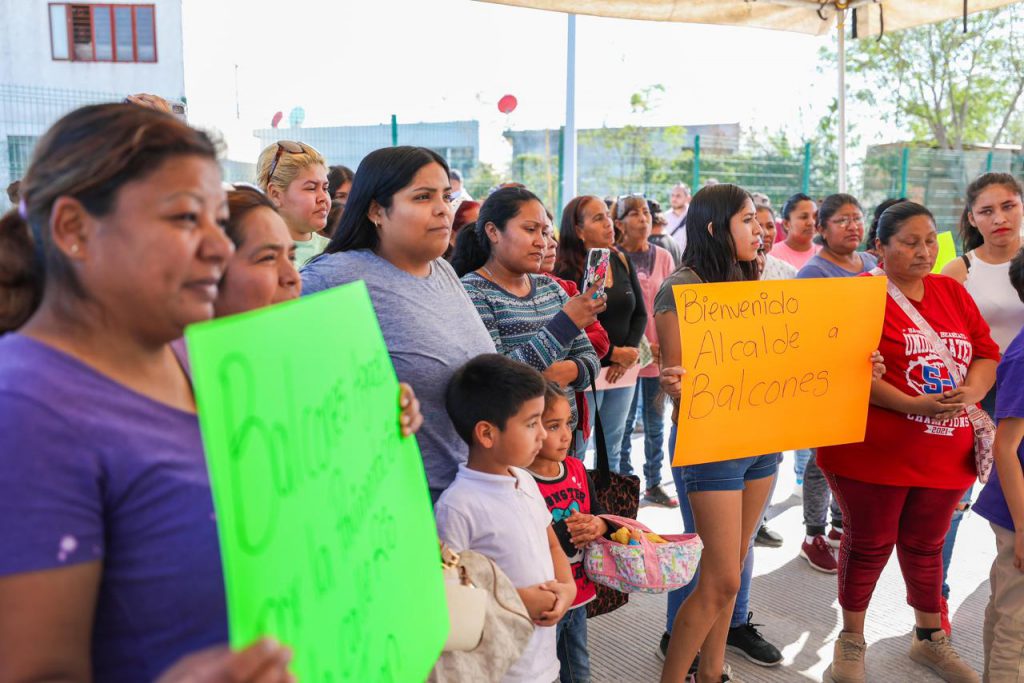 Inauguran y celebran en Balcones pavimentación hidráulica por 7.9 MDP