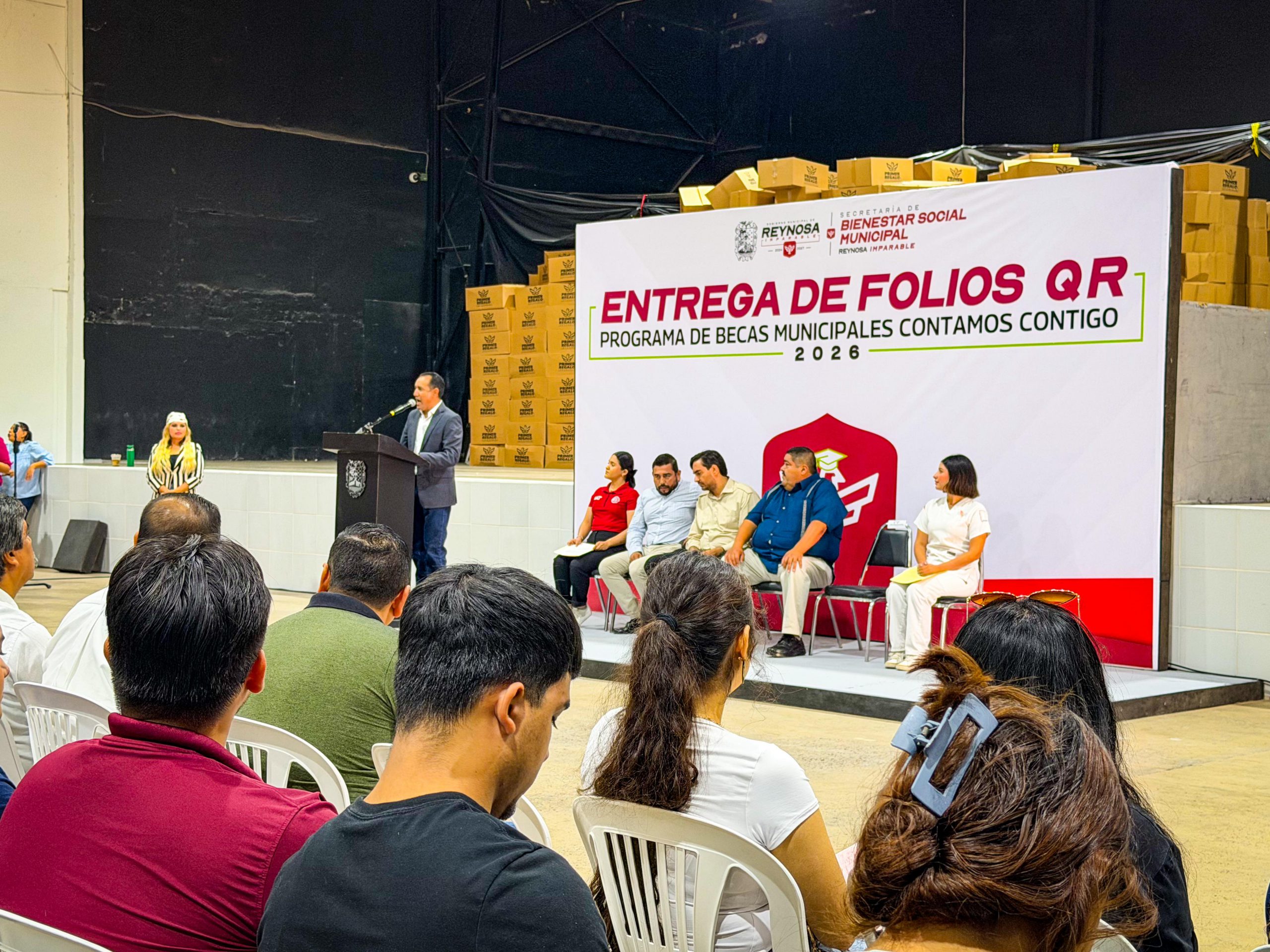 La entrega de Folios QR del Programa de Becas Municipales Contamos Contigo 2026, brinda mayor seguridad y mucha esperanza a los estudiantes y profesionistas reynosenses para afianzar un mejor futuro por su bienestar y el de sus familias.